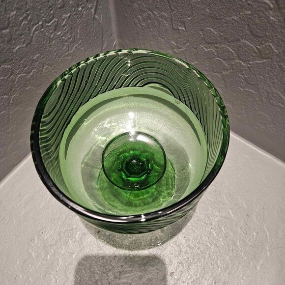 6" E O Brody Green Swirled Glass Candy Dish 6" - Picture 2 of 5